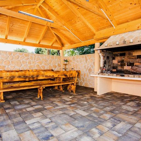 Family Friendly Pool House Ana - Happy Rentals بيبينيا المظهر الخارجي الصورة