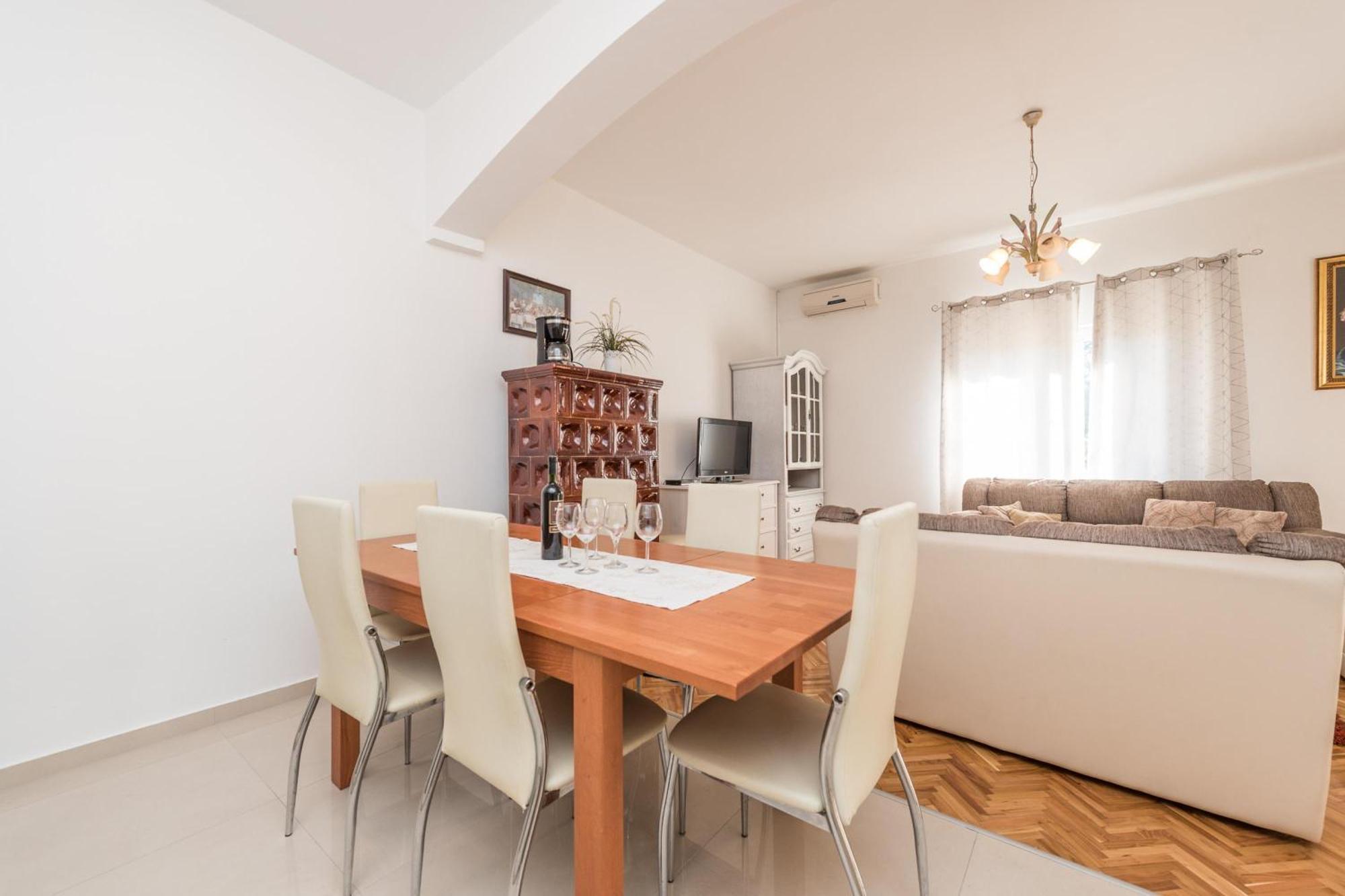 Family Friendly Pool House Ana - Happy Rentals بيبينيا المظهر الخارجي الصورة