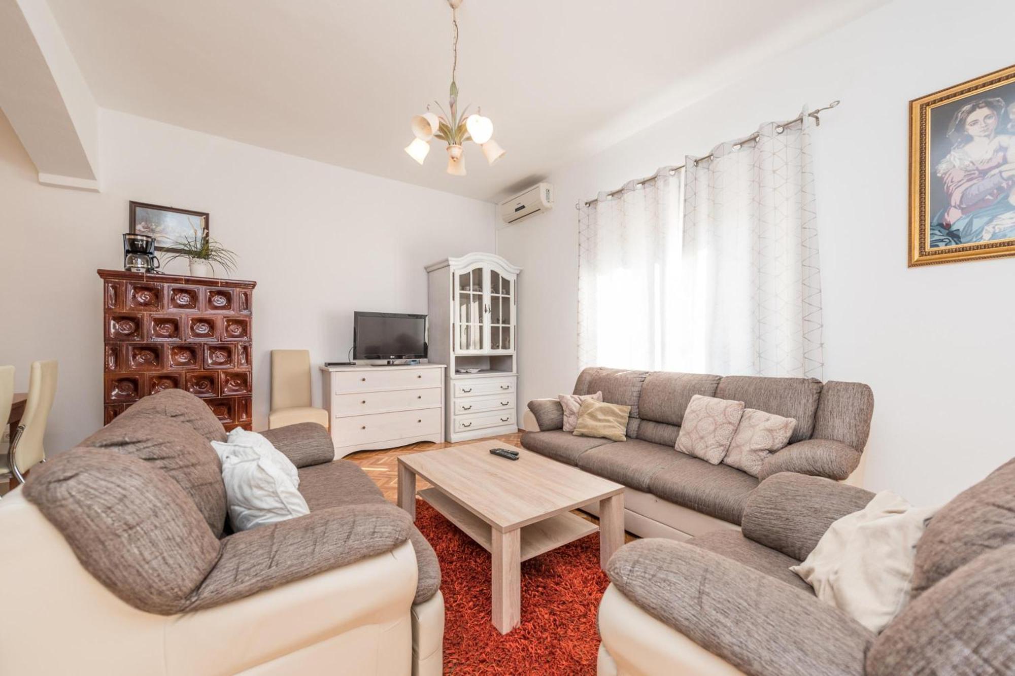 Family Friendly Pool House Ana - Happy Rentals بيبينيا المظهر الخارجي الصورة