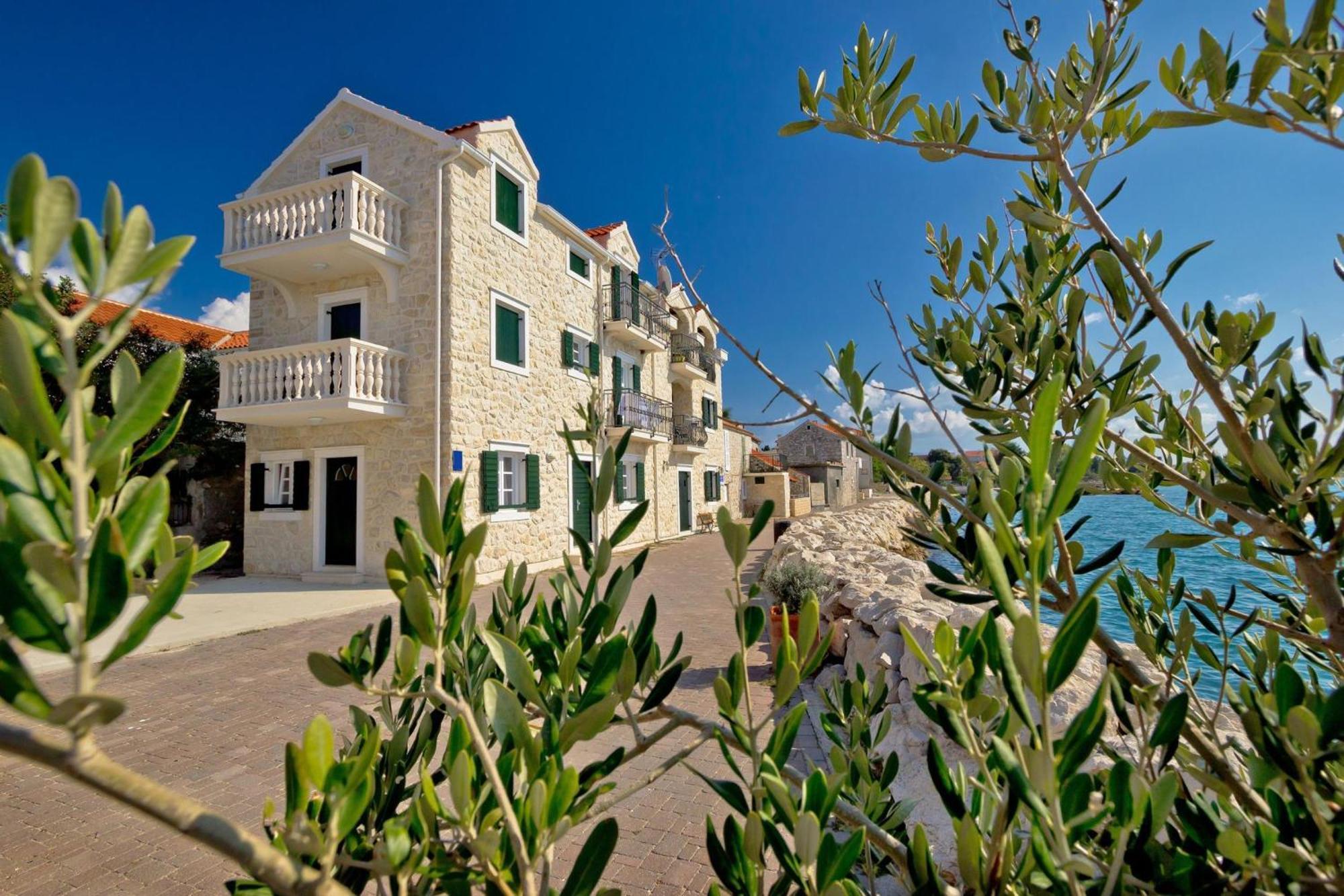 Family Friendly Pool House Ana - Happy Rentals بيبينيا المظهر الخارجي الصورة